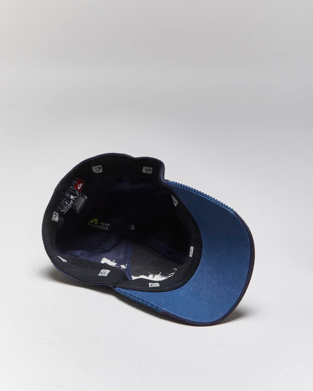 Vintage Y2K Quiksilver Fitted Baseball Cap - M