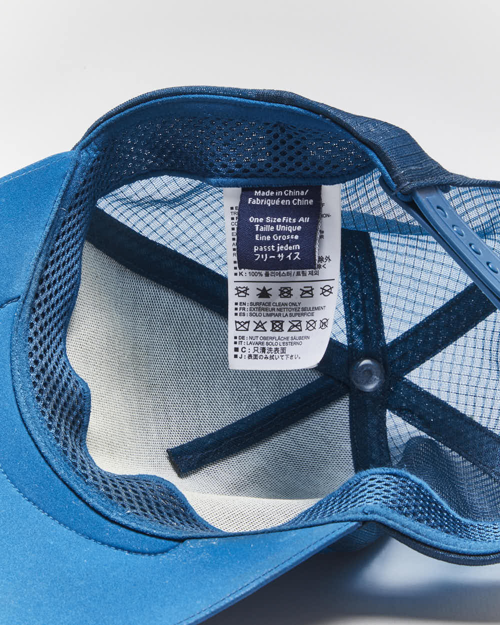 Vintage Arc'teryx Spell Out Logo Trucker Cap - OS
