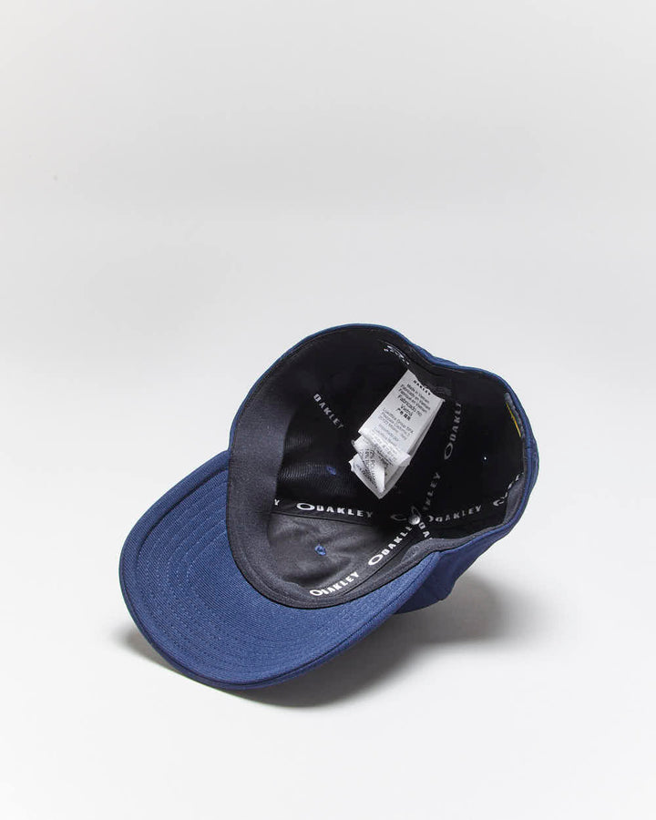 Vintage 2000's Oakley O Logo Fitted Cap - L/XL