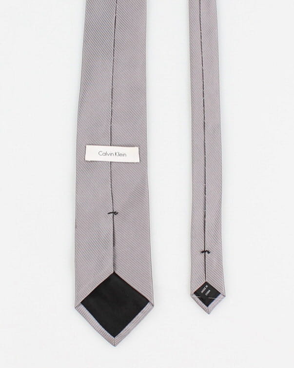 Vintage 2000's Calvin Klein Silk Tie
