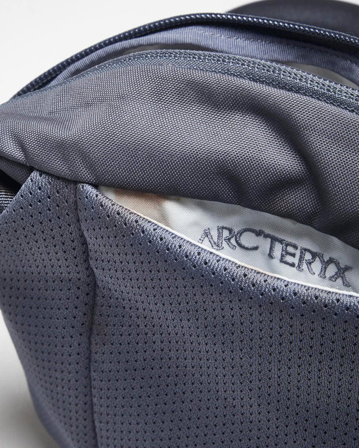 Arc'teryx Mantis Cross Body Bag