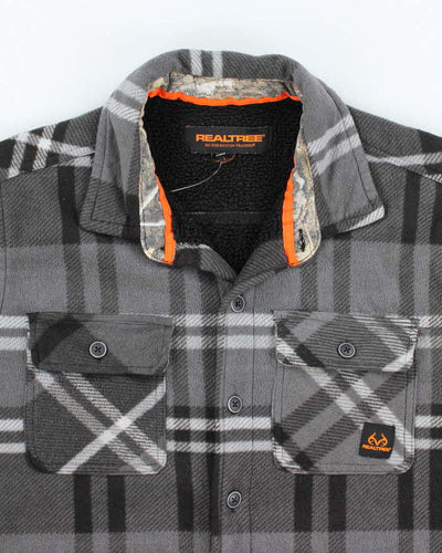 Realtree Checked Flannel Fleece - L