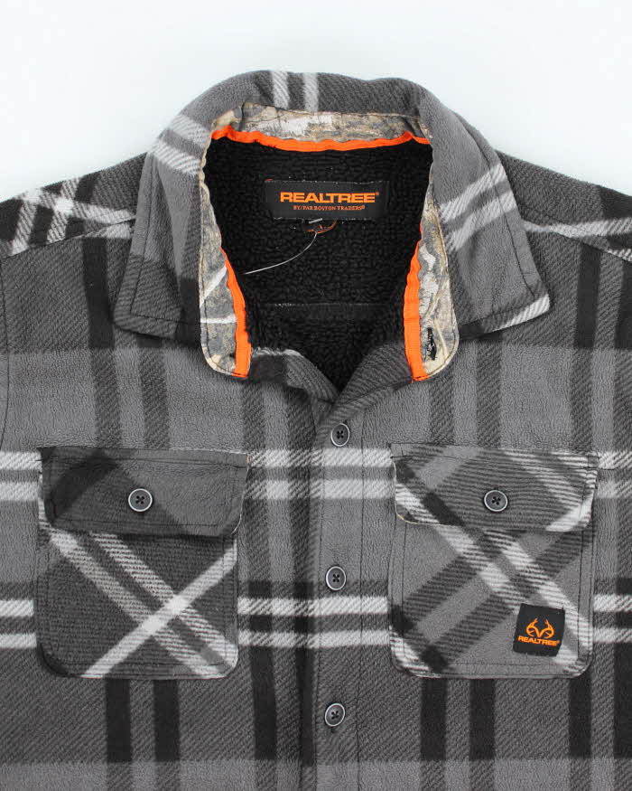 Realtree Checked Flannel Fleece - L