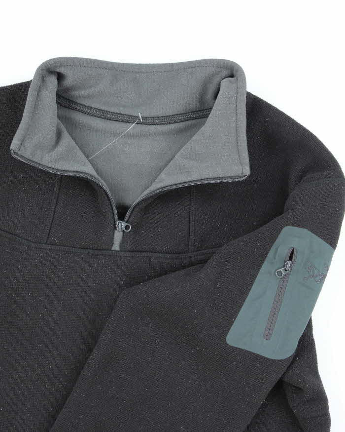 Vintage 2000's Arc'teryx Quarter Zip Heavyweight Fleece - M