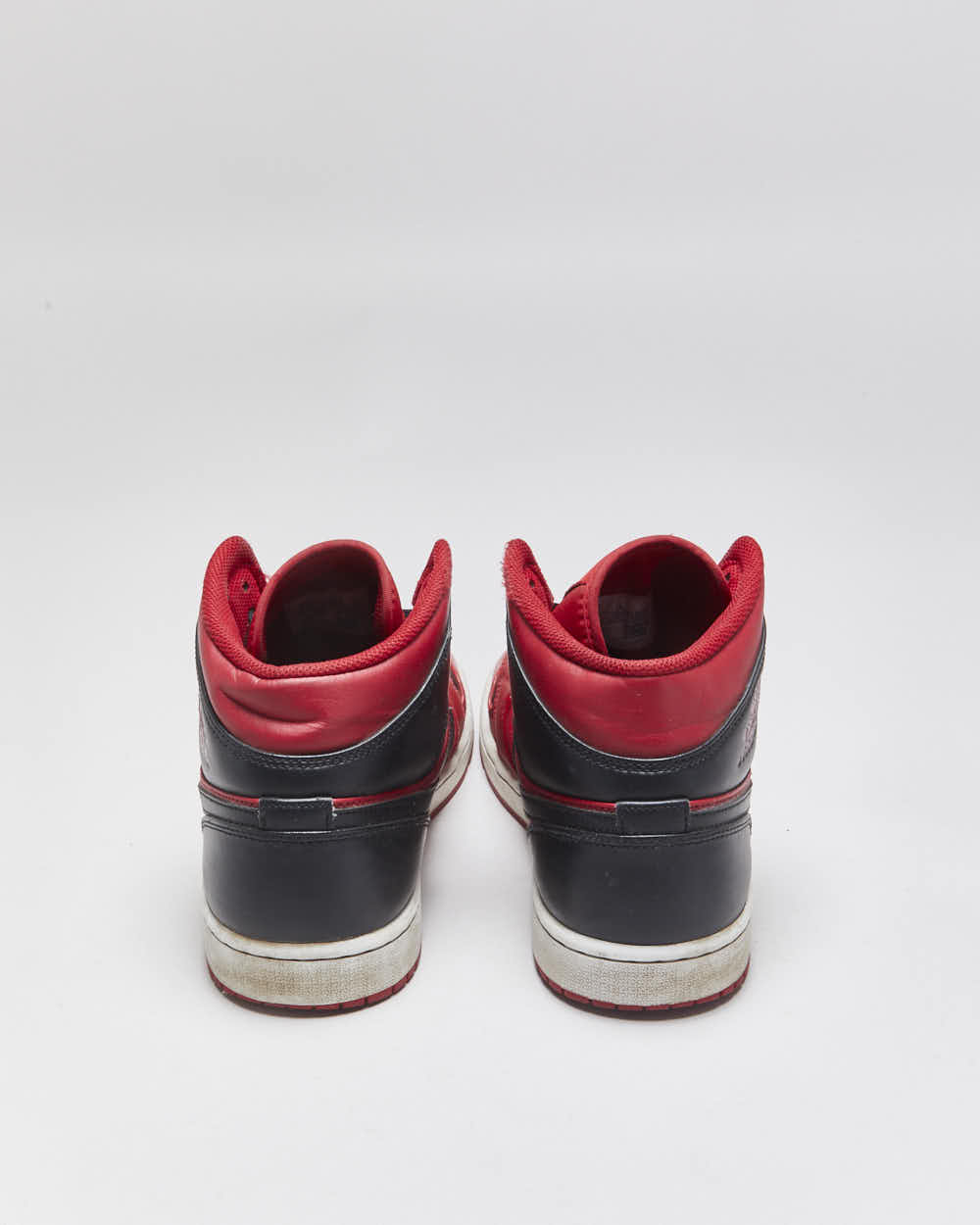 2022 Nike Air Jordan 1 Mid Reverse Bred Gym Red / Black Trainers - UK9.5
