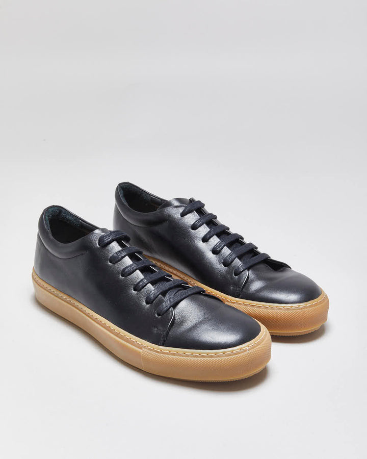 DS SS2016 Acne Studios 'Adrian' Black/Gum Calfskin Leather Low Trainers - UK7.5