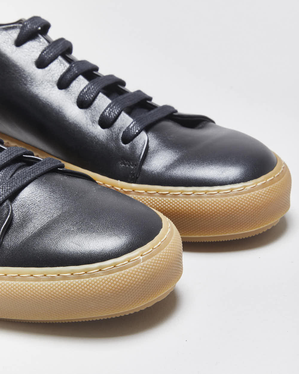 DS SS2016 Acne Studios 'Adrian' Black/Gum Calfskin Leather Low Trainers - UK7.5