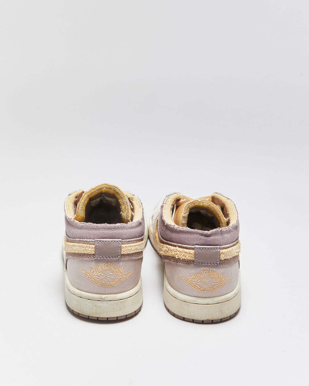 2022 Nike Air Jordan 1 Low SE Craft 'Inside Out Taupe Haze' Trainers - UK7