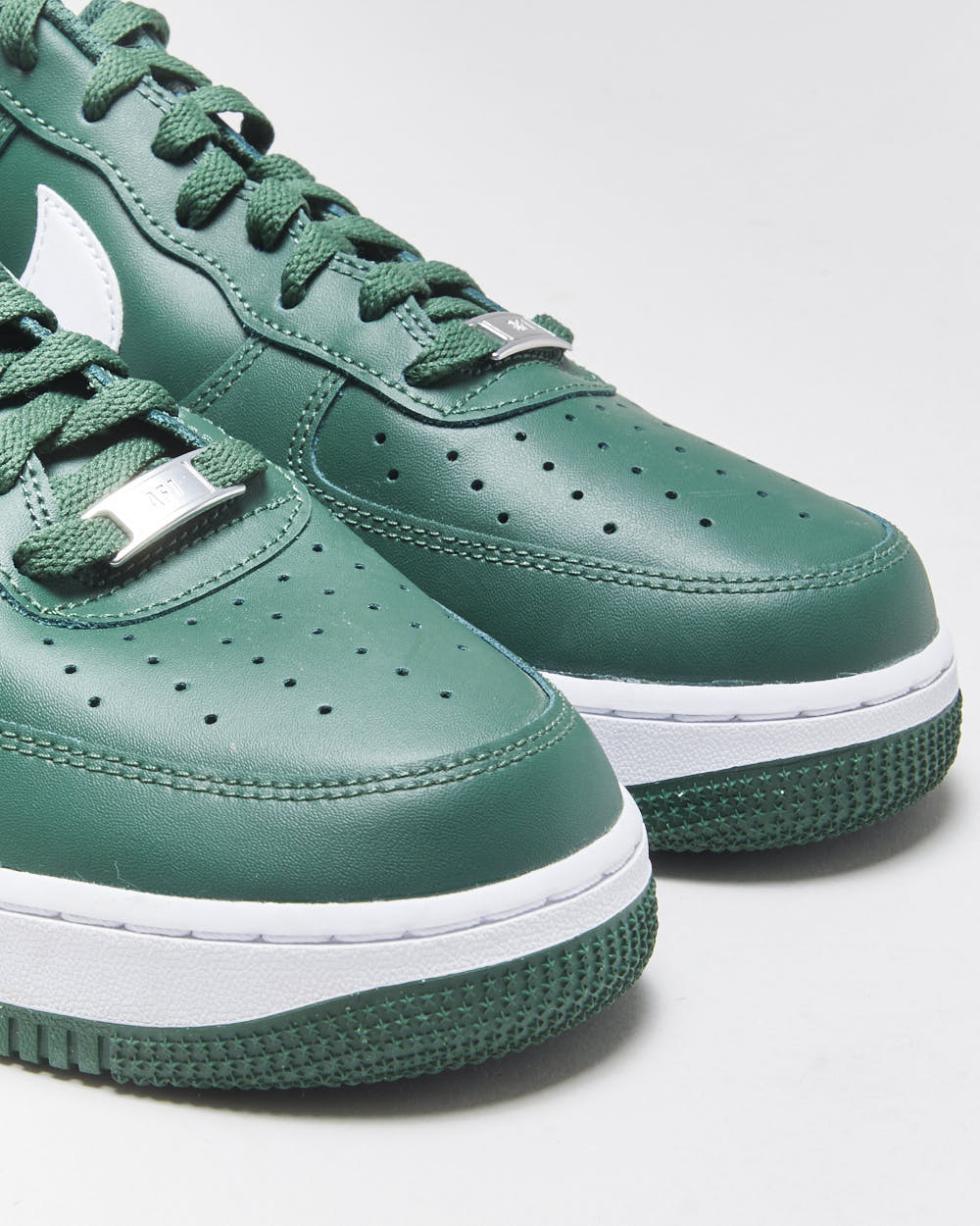 DS 2024 Nike Air Force One Low '07 'Gorge Green' Trainers - UK10.5