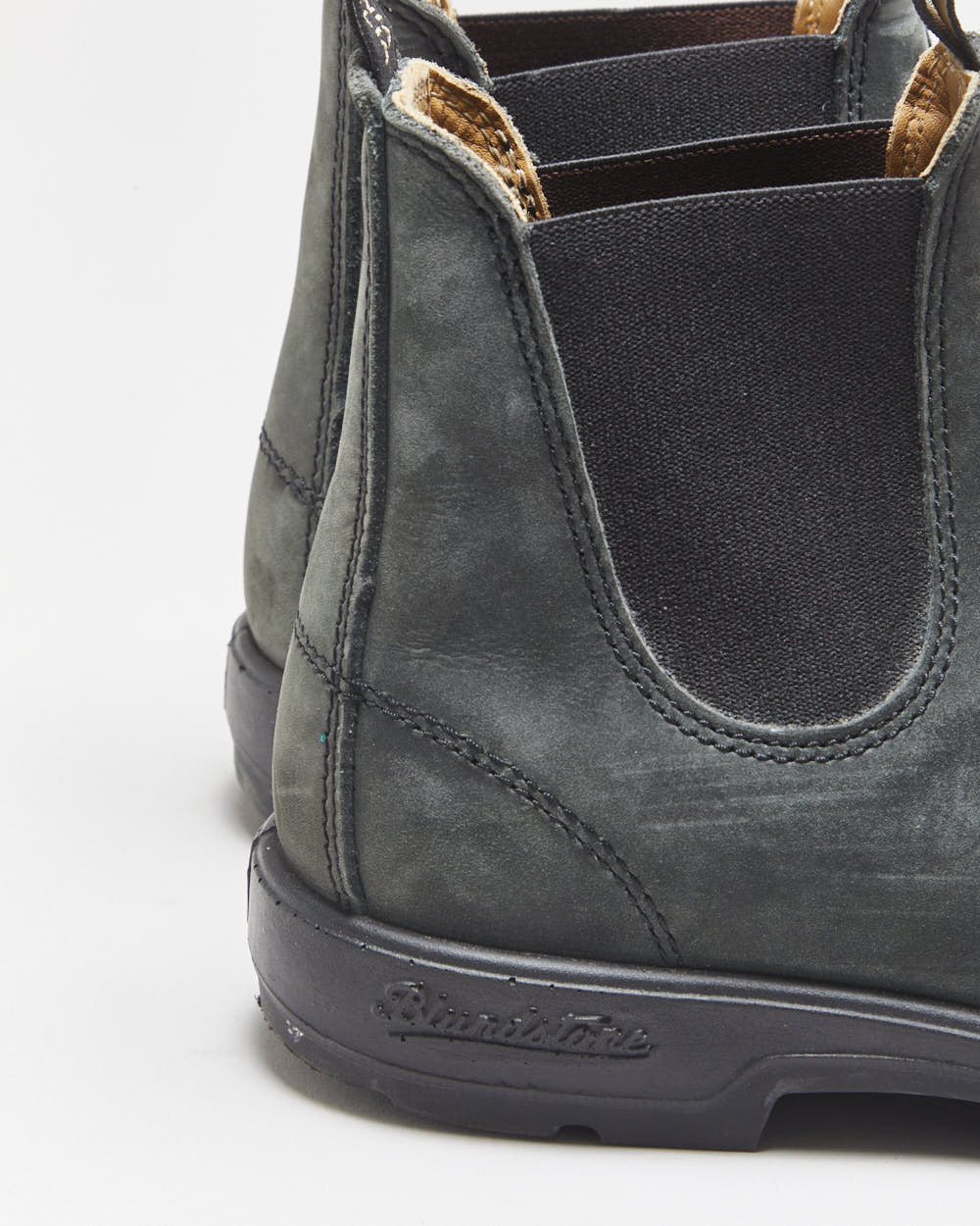 Blundstone 587 Rustic Black Tasmanian Leather Chelsea Work Boots - UK7