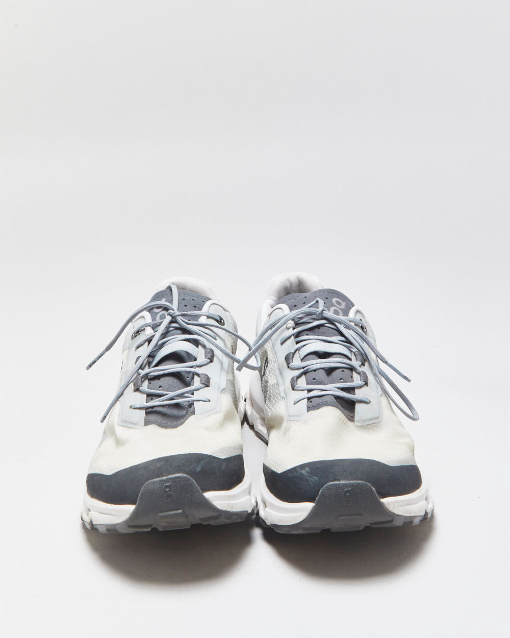 ON Cloudvista Glacier/Black Running Trainers - UK10