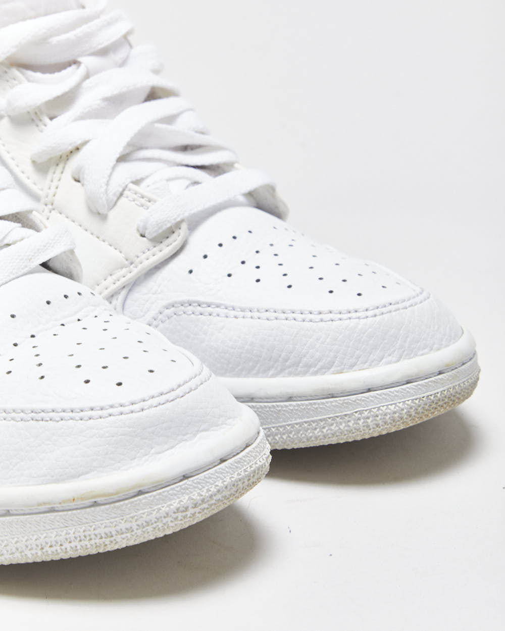 2019 Nike Air Jordan 1 Mid Triple White Trainers - UK7.5