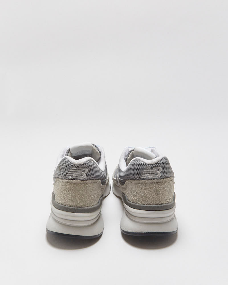 2021 New Balance 997H Grey Suede Trainers - UK9