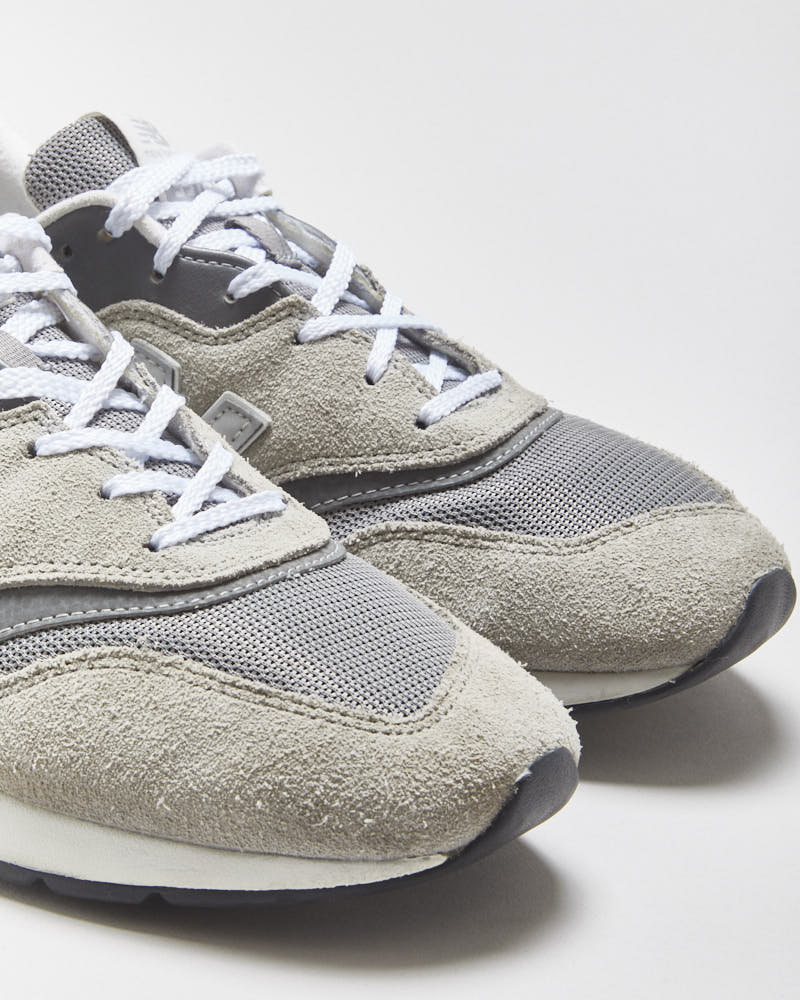 2021 New Balance 997H Grey Suede Trainers - UK9