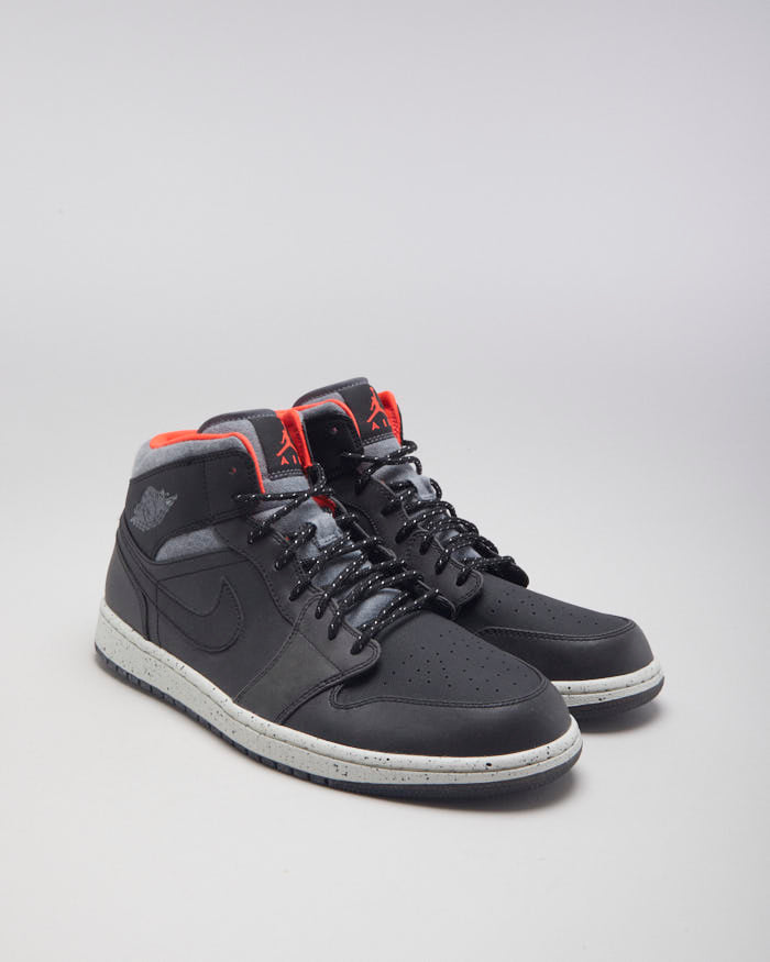 Jordan 1 Mid Holiday - UK 10.5