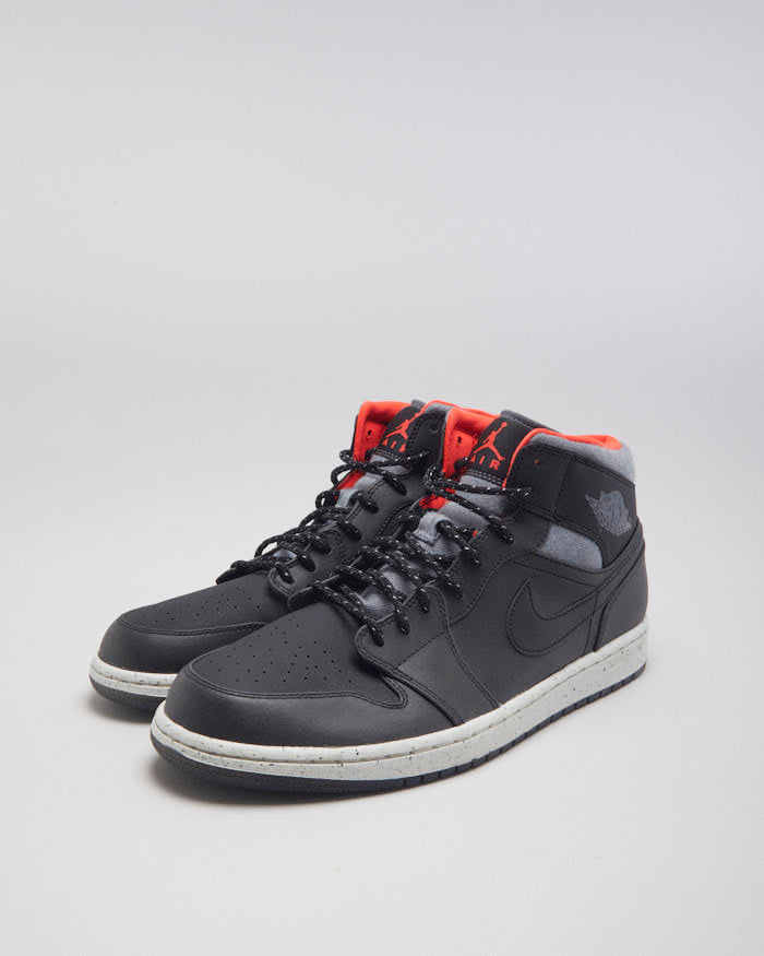 Jordan 1 Mid Holiday - UK 10.5
