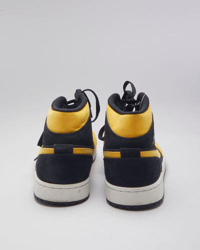 Nike Air Jordan 1 Mid Trainers - UK 9