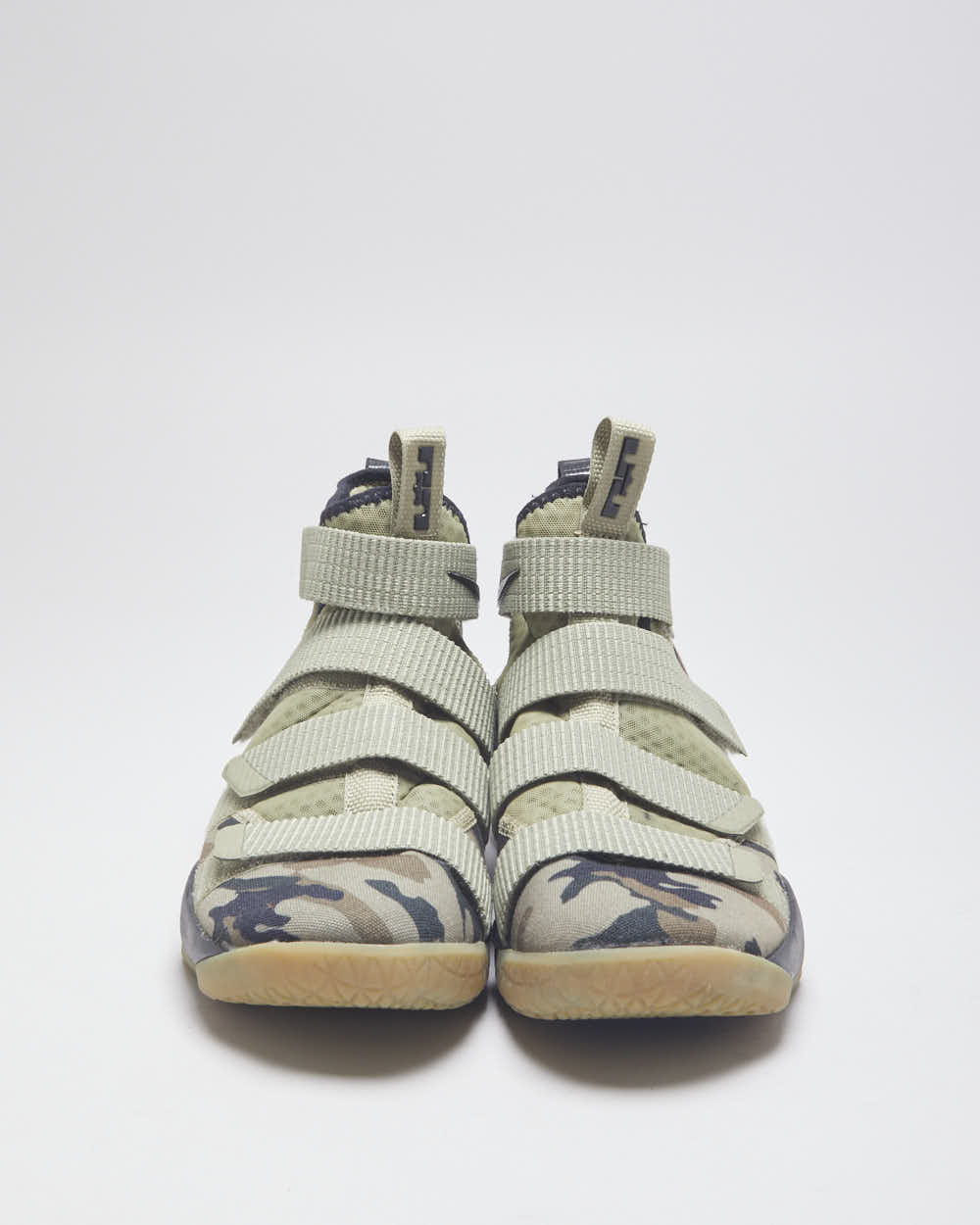 Nike Zoom LeBron Soldier 11 Mid Trainers - UK 9