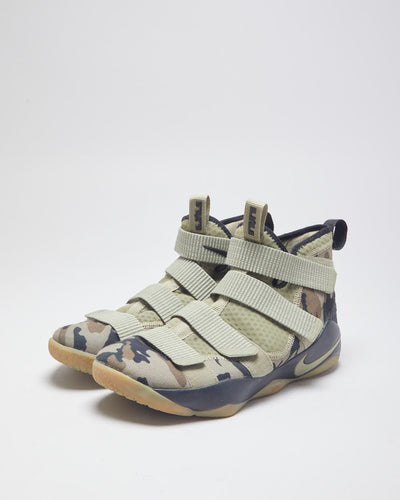 Nike Zoom LeBron Soldier 11 Mid Trainers - UK 9