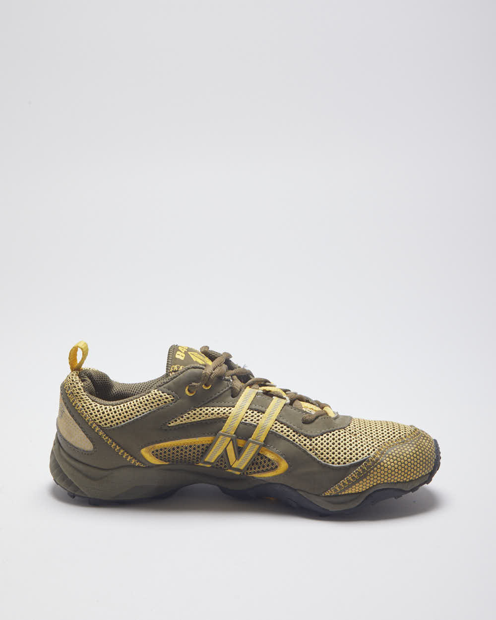 Vintage New Balance 840 All Terrain Trainers UK 7 Rokit
