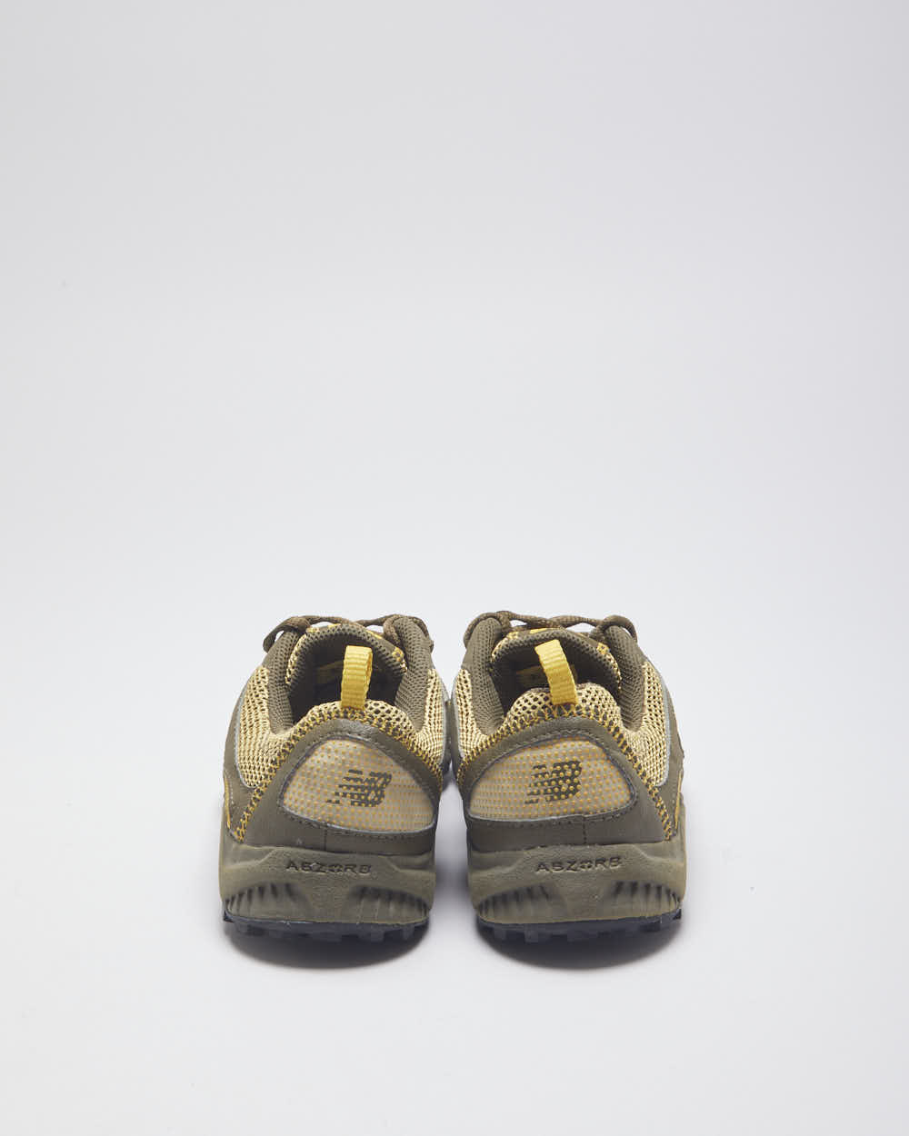 Vintage New Balance 840 All Terrain Trainers - UK 7