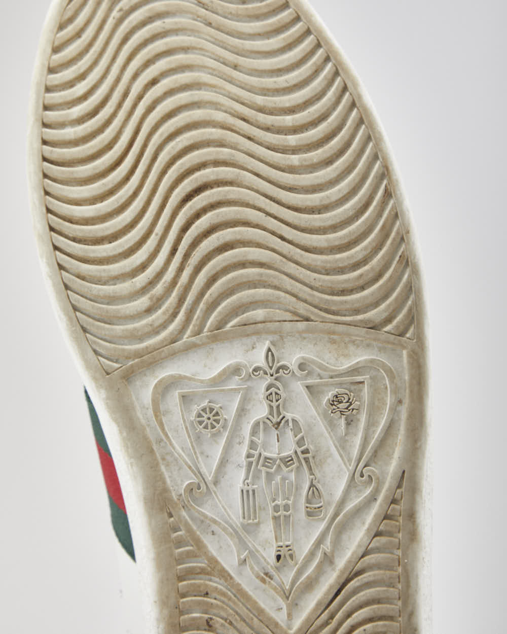 Gucci Ace Valentines Hearts Trainers - UK7.5