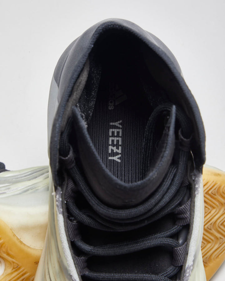 Adidas Yeezy Basketball Quantum Mid Trainers - UK 8 Rokit Adidas Yeezy Basketball Quantum Mid Trainers - UK 8 Rokit