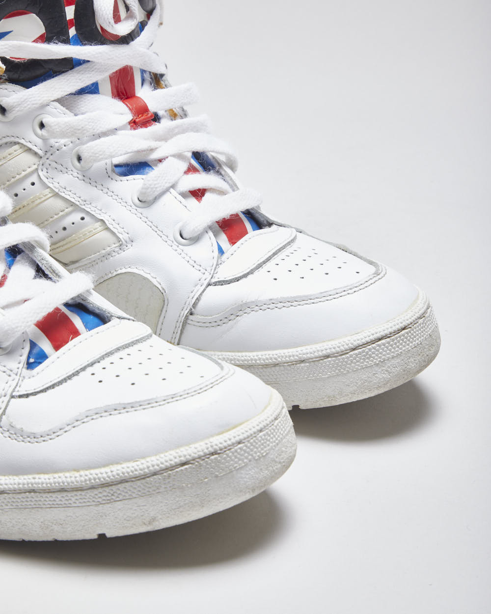 Adidas x Jeremey Scott Union Jack Trainers - UK9.5 – Rokit
