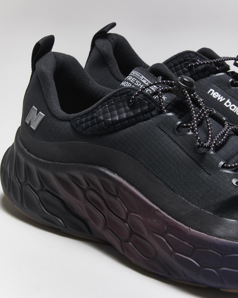 New Balance Fresh Foam X More V4 Trainers- UK11