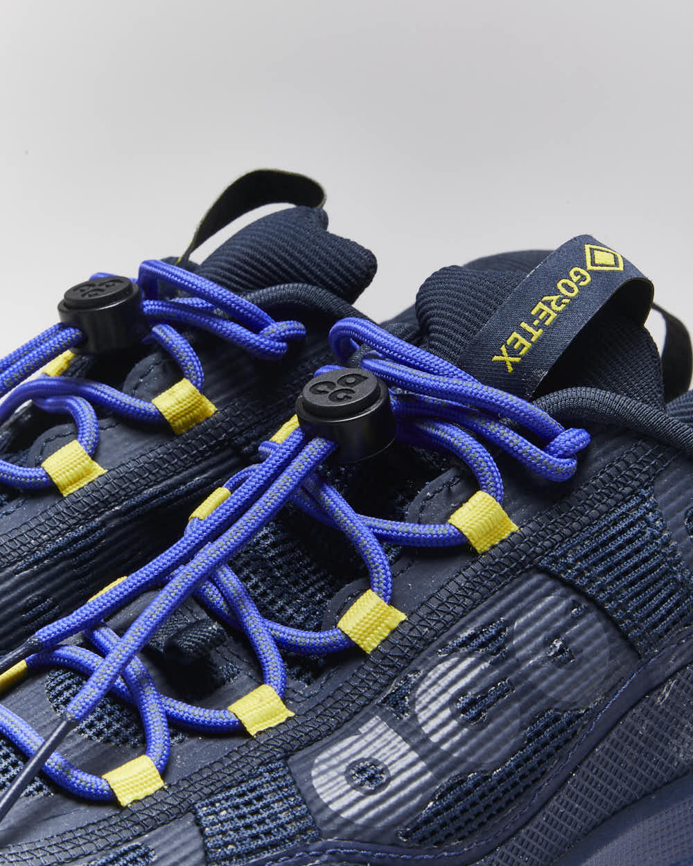 Nike ACG Mountain Fly 2 Gore-Tex Trainers- UK7