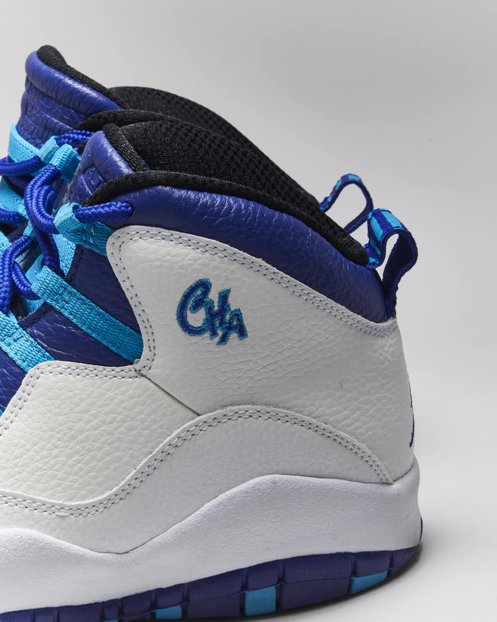 Air Jordan 10 Retro Charlotte Hornet Trainers - UK8.5