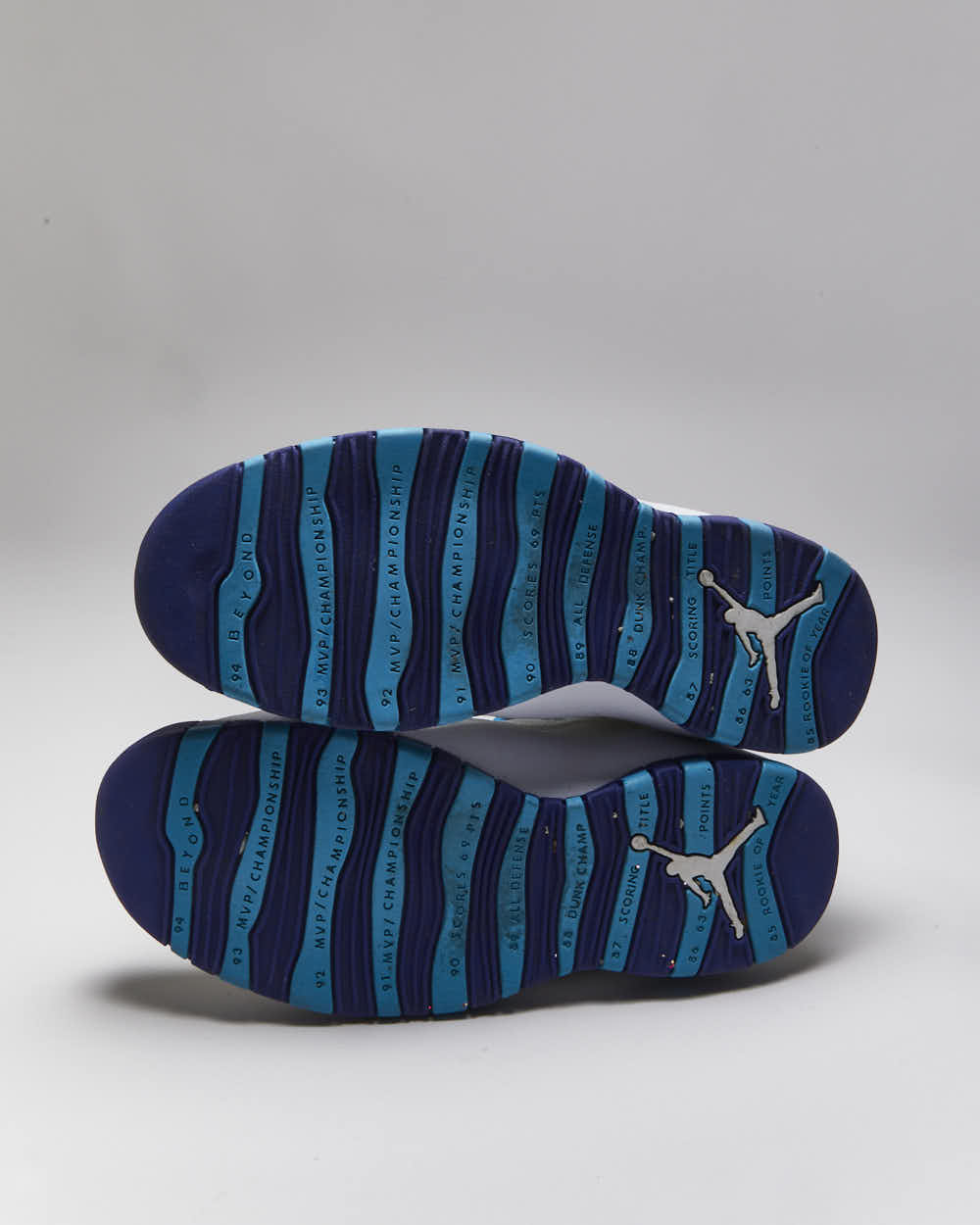 Air Jordan 10 Retro Charlotte Hornet Trainers - UK8.5