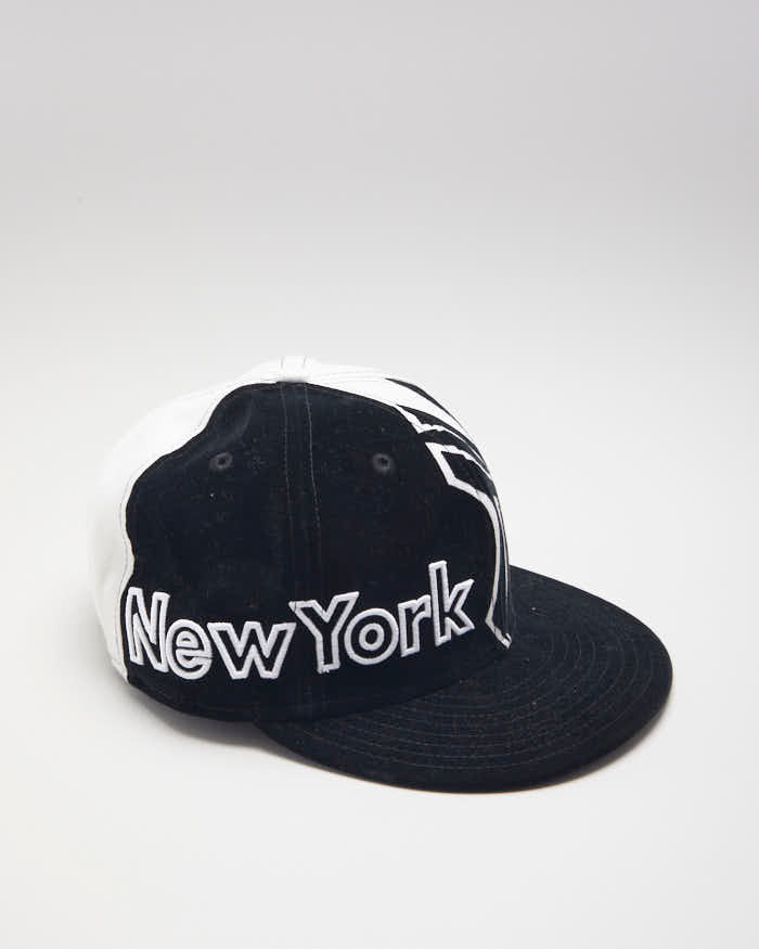NBA New Ear New York Black And White Snapback