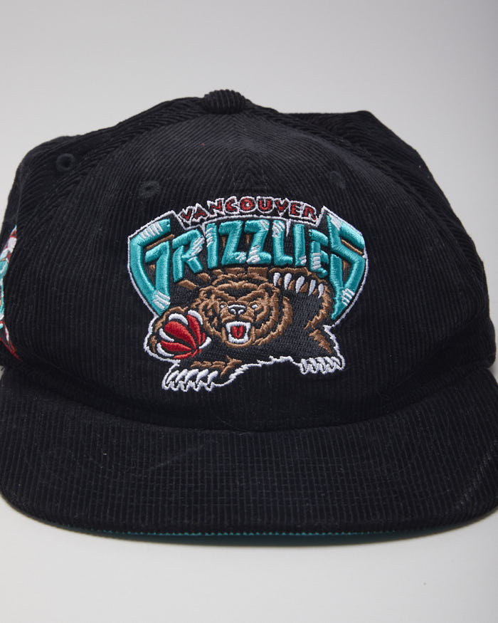 Vintage Mitchelll & Ness Vancover Grizzlies Corduroy Snapback - OS