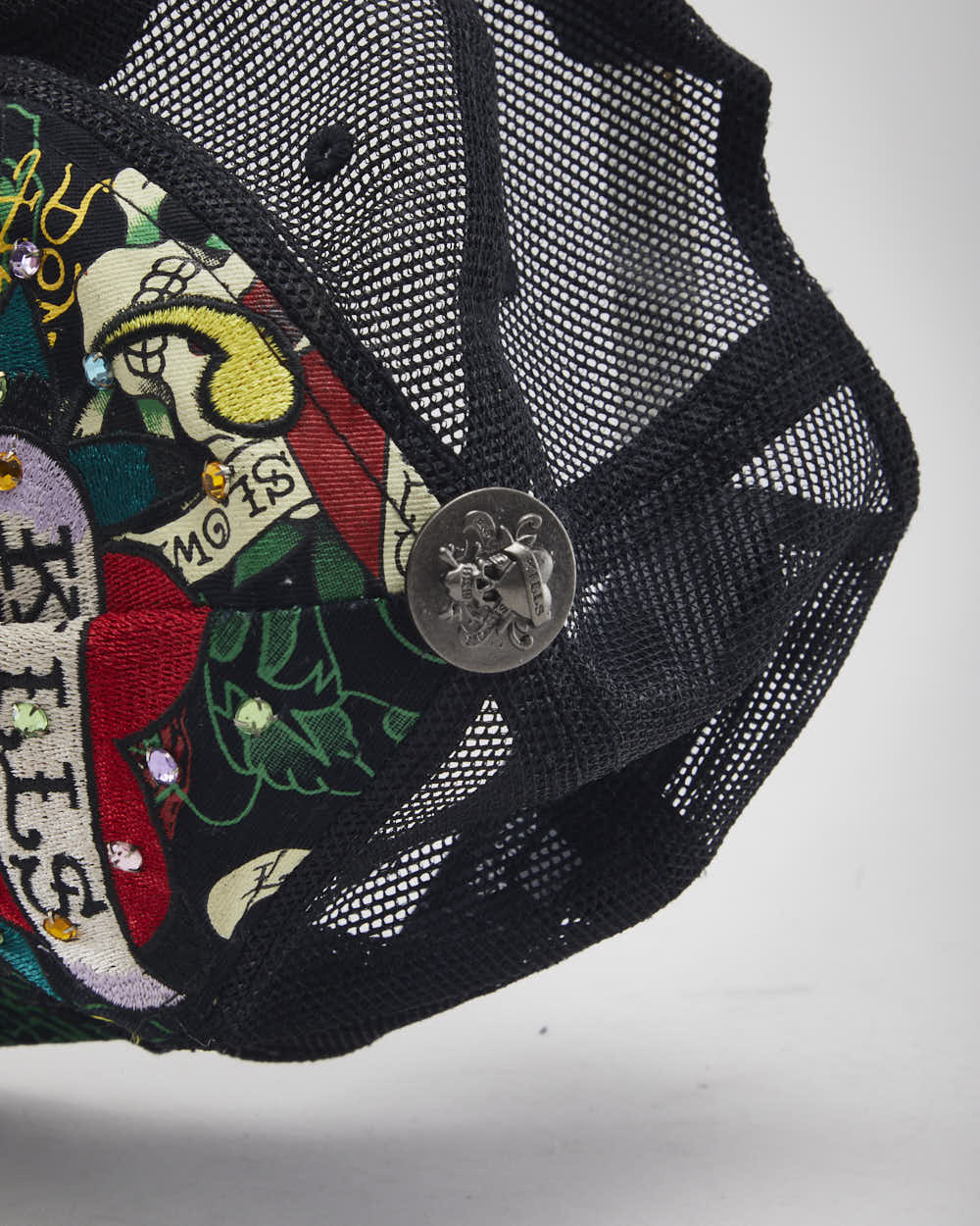 Vintage 2000's Ed Hardy Embroidered Trucker Cap - OS – Rokit