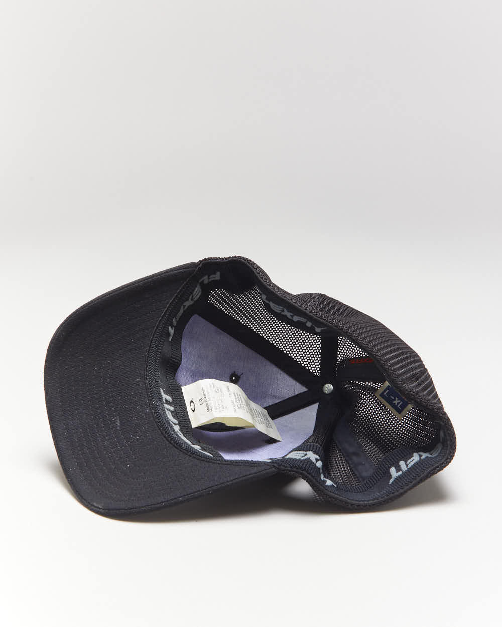Vintage Oakley O Logo Fitted Trucker Cap - L/XL