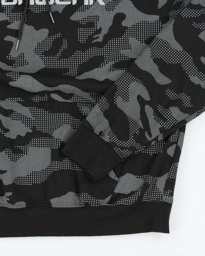 Vintage 2000's Rocawear Camouflage 3M Hoodie - L