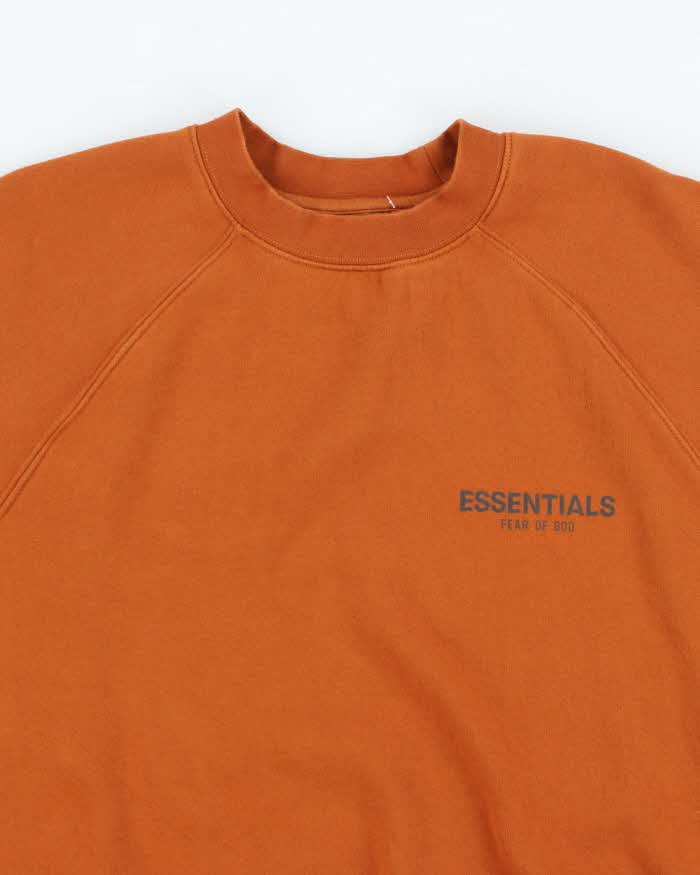 Essentials Fear of God Small Logo Graphic Sweatshirt - M