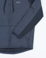 Vintage 2000's Oakley Small Logo Lightweight Zip Up Hoodie - L