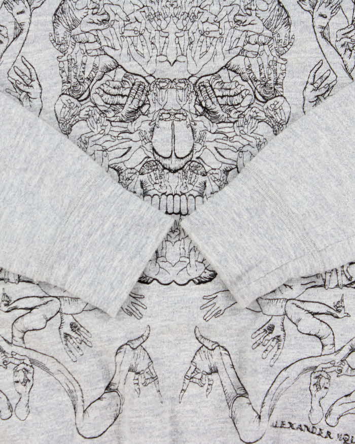 Vintage Alexander Mcqueen Embroidered Hand Skull Crewneck Sweatshirt - M
