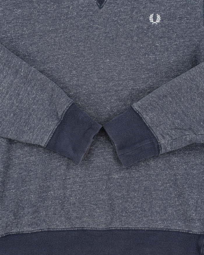 Vintage Y2K 00s Fred Perry Heavyweight Crewneck Sweatshirt - M