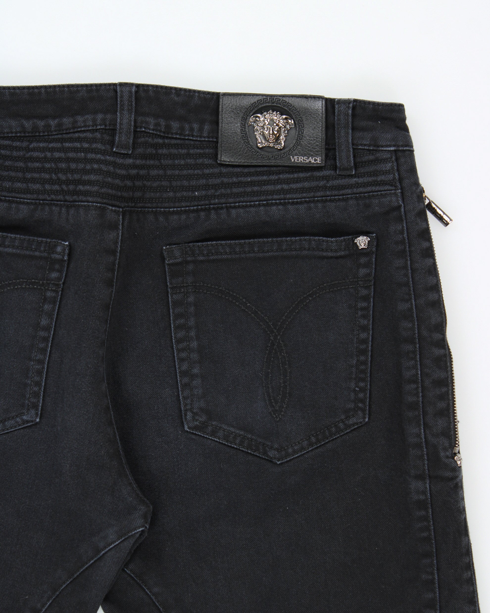 AW2016 Versace Black Low-Rise Slim Fit Motorcycle Denim Biker Jeans - W35 L30