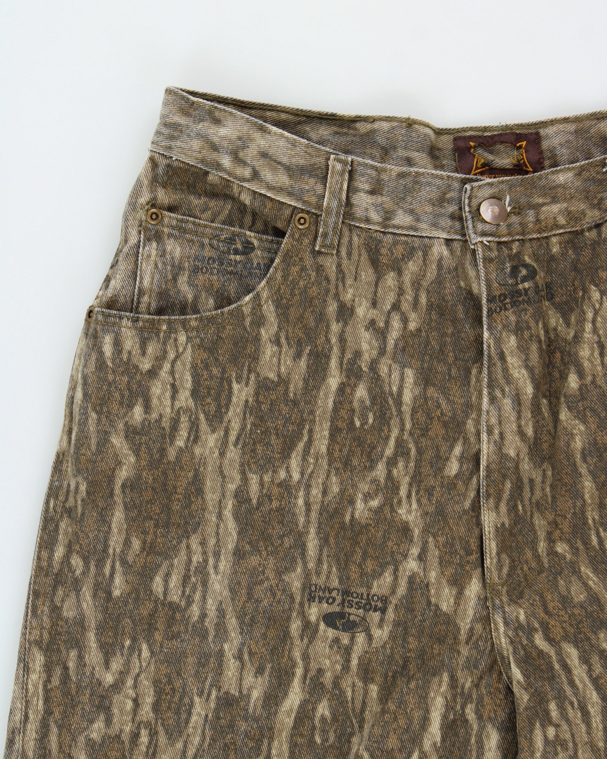 Vintage 1990s Mossy Oak Bottom Land Mid-Rise Realtree Camo Relaxed Fit Straight Leg Denim Jeans - W33 L30