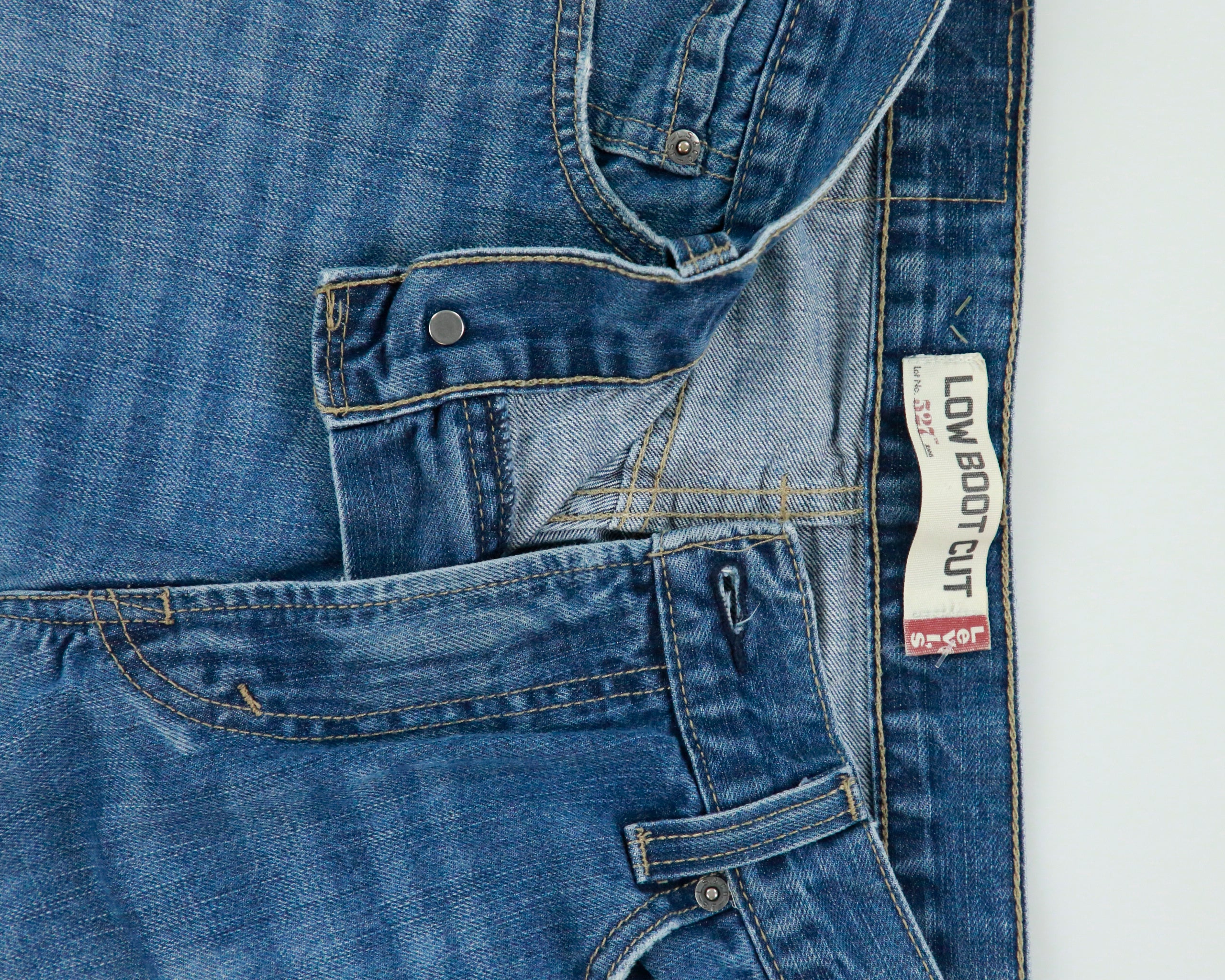 Vintage 2010 Levi's 527 Low Bootcut Jeans - W28 L30