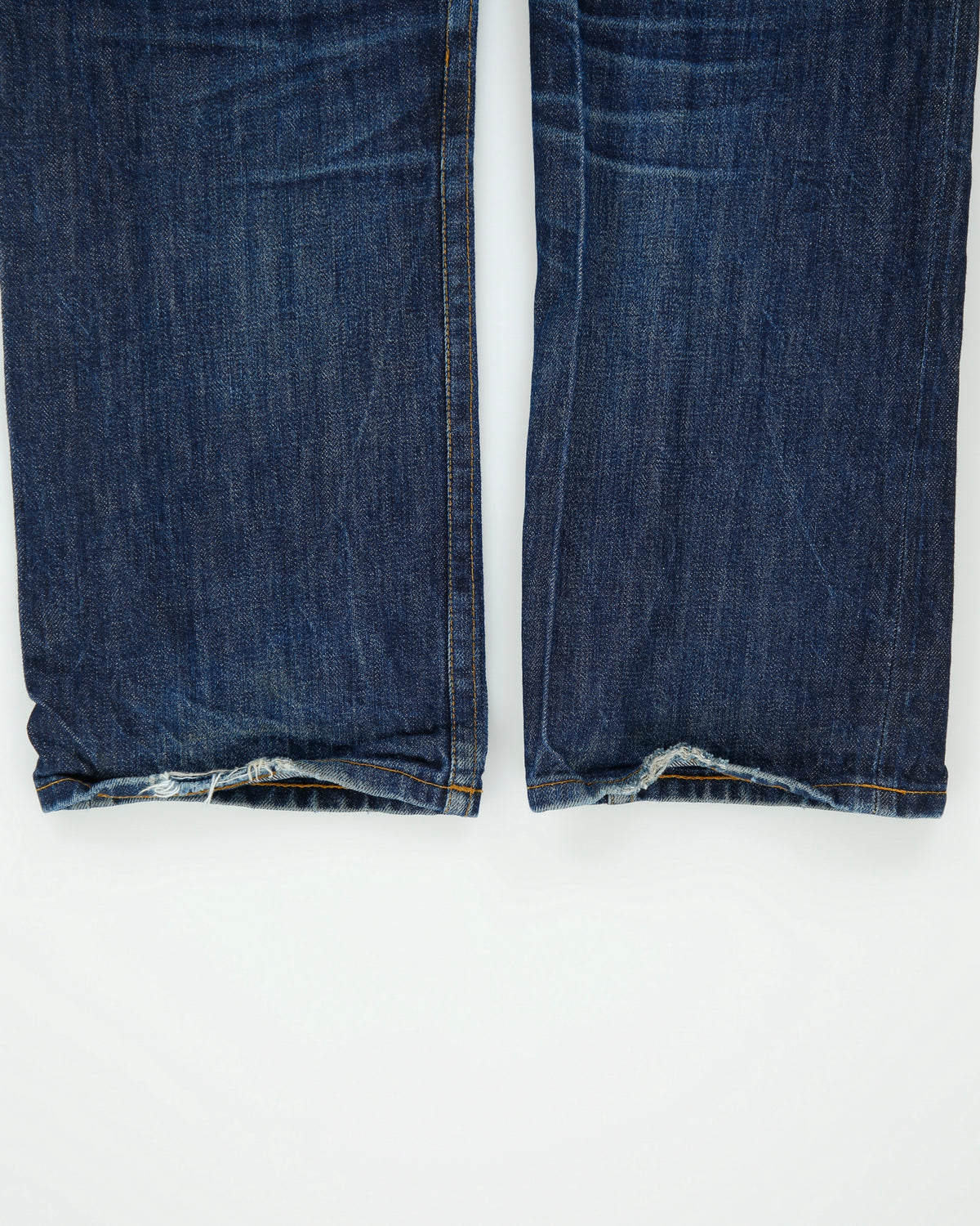 Vintage Maple Leaf Mid Rise Selvedge Indigo Denim Made In America Straight Leg Jeans - W32 L32