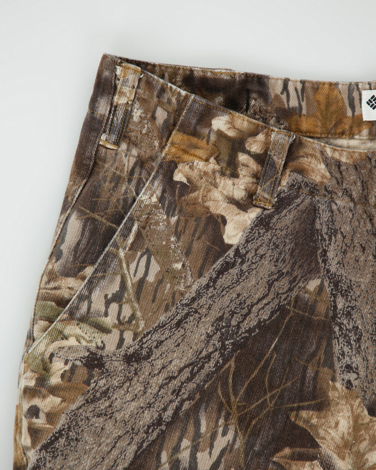 Vintage 1990s Columbia Realtree Mossy Oak Break Up Camo Denim Mid Rise Double Knee Made In USA Relaxed Fit Hunting Cargo Jeans - W36 L30
