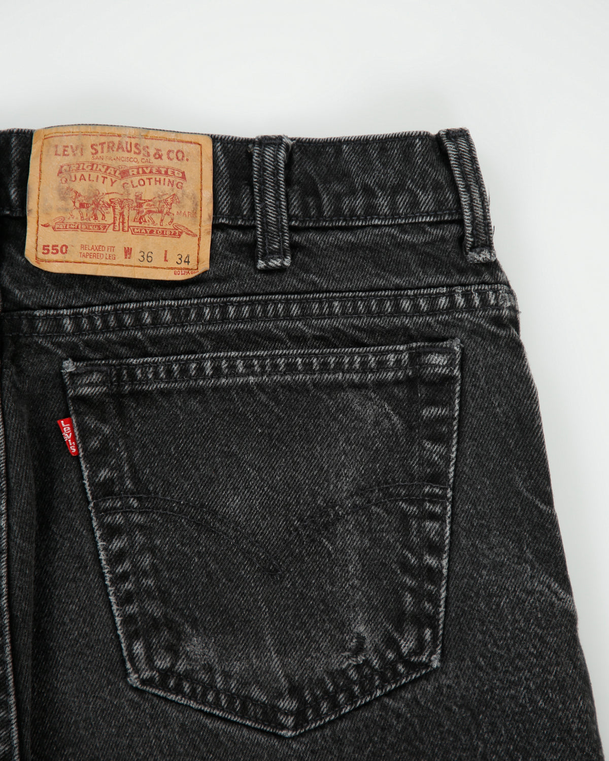 Vintage 1999 Levi's 550 Batwing Made In Canada Relaxed Tapered Fit Denim Jeans - W36 L34