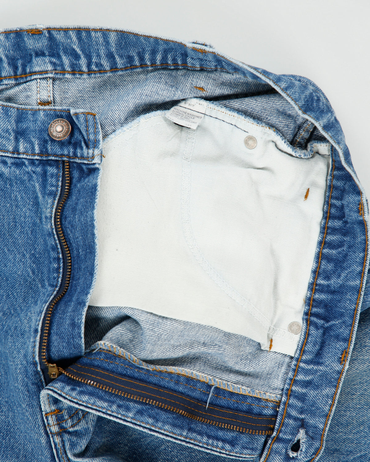 Vintage 1982 Levi's Orange Tab Made In USA Leather Patch Mid Rise Relaxed Straight Leg Denim Jeans - W36 L31