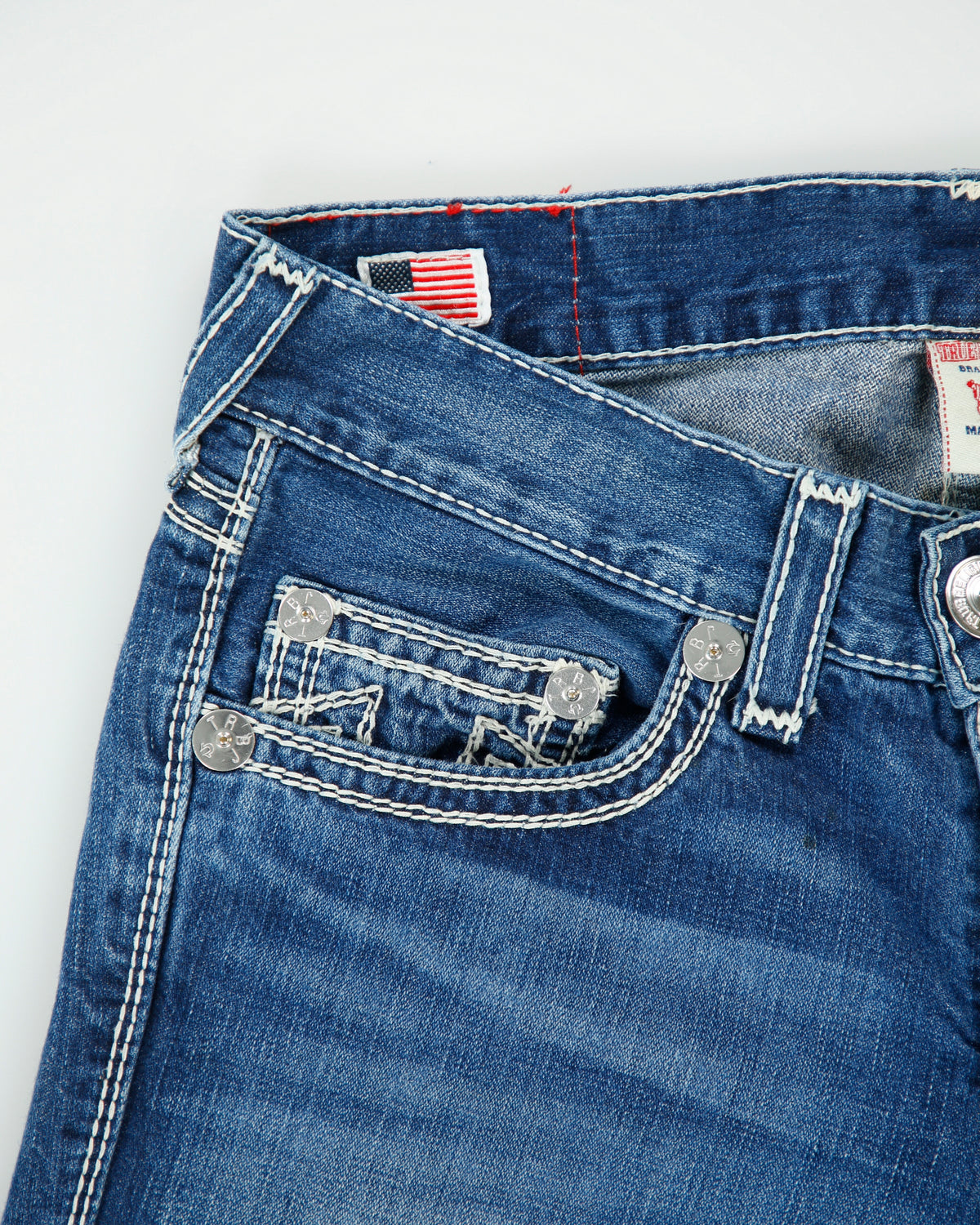 Vintage Y2K 00s True Religion 'Bobby Big QT' Low Rise Contrast Stitch Denim Made In USA Relaxed Straight Leg Jeans - W33 L34