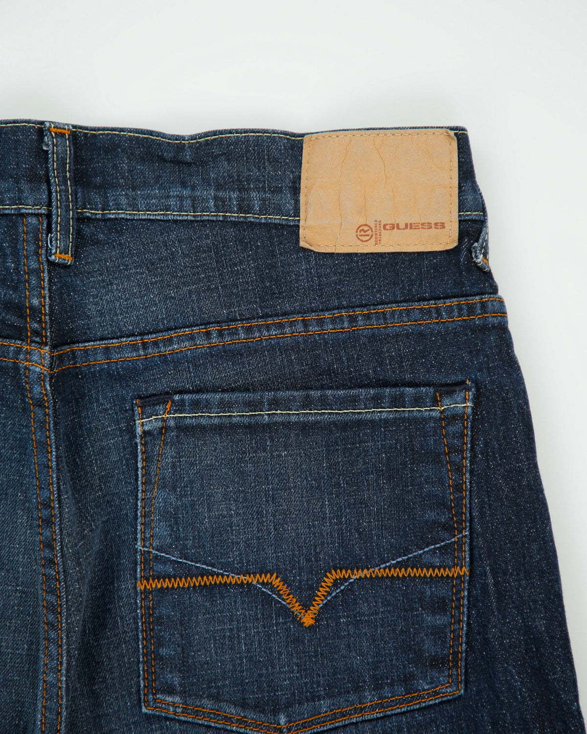 Vintage Y2K 00s Guess 'The Dean' Mid Rise Indigo Denim Relaxed Straight Leg Jeans - W34 L32